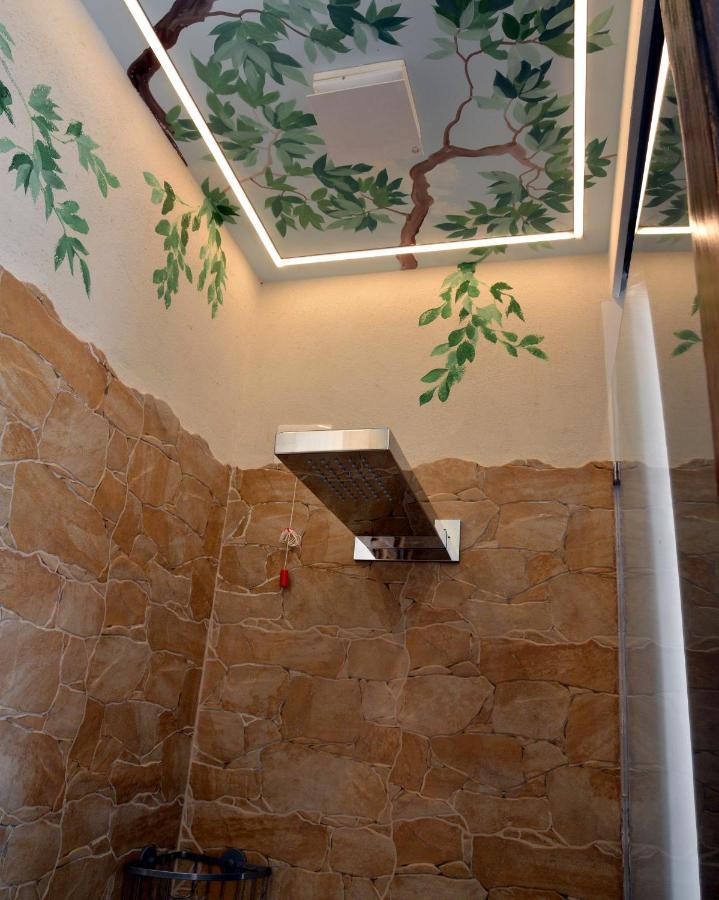 Urban Jungle Rooms Napoli Esterno foto