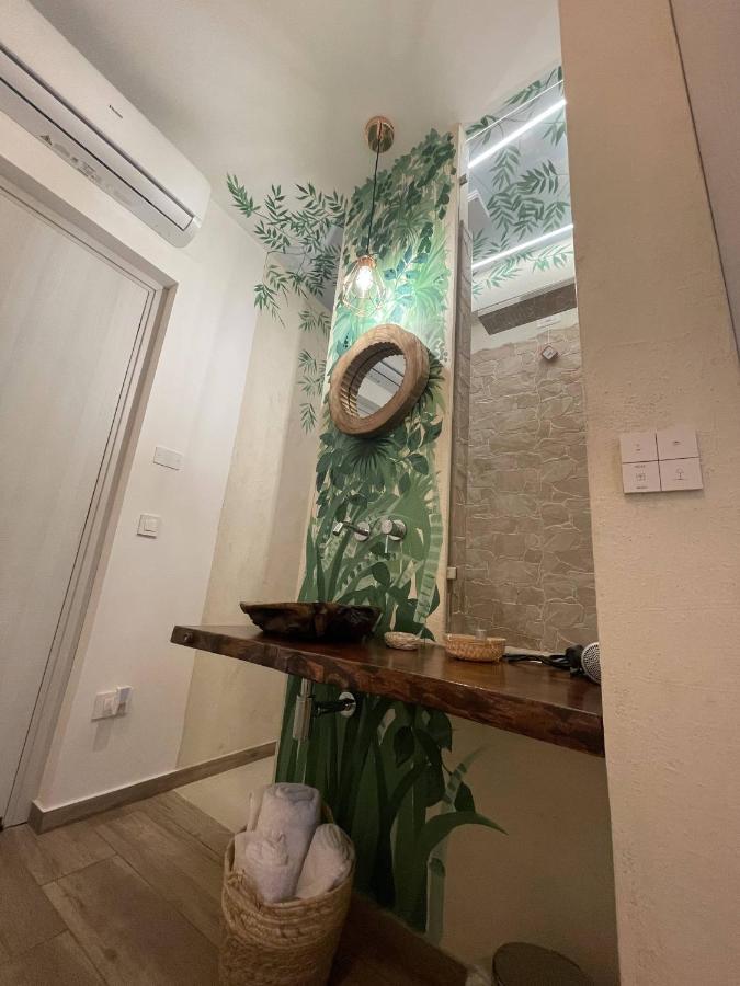 Urban Jungle Rooms Napoli Esterno foto